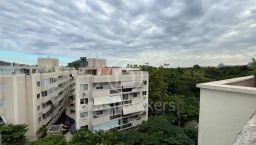 https://img.olx.com.br/thumbs256x256/88/889531404324950.jpg