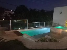 https://img.olx.com.br/thumbs256x256/88/889544049760373.jpg