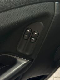https://img.olx.com.br/thumbs256x256/89/892674688847114.jpg