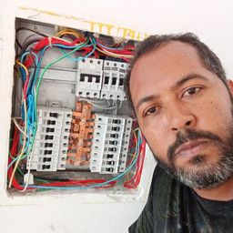 Título do anúncio: Eletricista predial Eduardo Moraes 