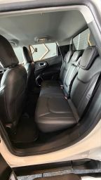 https://img.olx.com.br/thumbs256x256/89/896651802903045.jpg