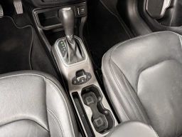 https://img.olx.com.br/thumbs256x256/89/897607287743949.jpg