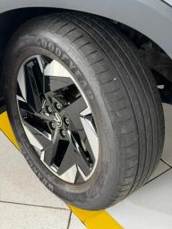 https://img.olx.com.br/thumbs256x256/89/898670883095132.jpg