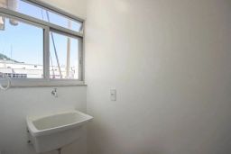 https://img.olx.com.br/thumbs256x256/89/899522162886929.jpg
