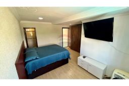 https://img.olx.com.br/thumbs256x256/89/899541403796210.jpg