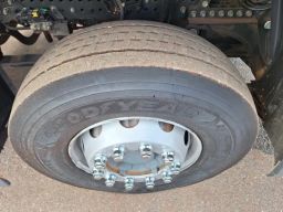 https://img.olx.com.br/thumbs256x256/89/899567406872188.jpg