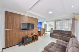 Título do anúncio: Casa de 240 m² com 4 quartos em Cidade Industrial - Curitiba - PR