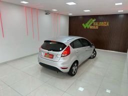 https://img.olx.com.br/thumbs256x256/90/901560270693033.jpg