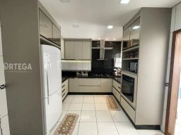 https://img.olx.com.br/thumbs256x256/90/901572766723626.jpg
