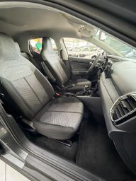 https://img.olx.com.br/thumbs256x256/90/904638284940480.jpg
