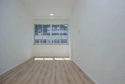 https://img.olx.com.br/thumbs256x256/90/905593886191182.jpg
