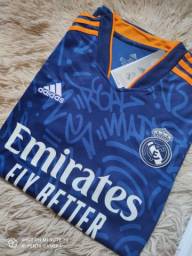 Título do anúncio: Camiseta de time real Madrid lançamento 21/22