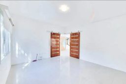 https://img.olx.com.br/thumbs256x256/90/907604445276750.jpg