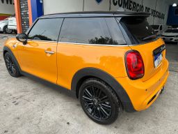 https://img.olx.com.br/thumbs256x256/90/909520371394193.jpg