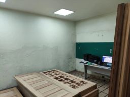 https://img.olx.com.br/thumbs256x256/90/909523392592402.jpg