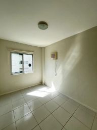 https://img.olx.com.br/thumbs256x256/91/910574162045593.jpg