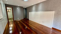 https://img.olx.com.br/thumbs256x256/91/912568165799211.jpg