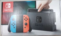 Nintendo Switch V2  JOGO - ACEITO TROCAS / PARCELAMENTO EM ATÉ