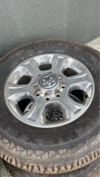 https://img.olx.com.br/thumbs256x256/91/919512021560835.jpg