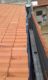Título do anúncio: Limpeza mais impermeabilização de calhas mais vedação de manta adesiva sobre o telhado 