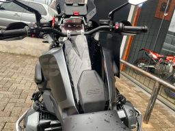 https://img.olx.com.br/thumbs256x256/92/920588360771964.jpg