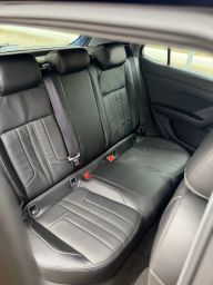 https://img.olx.com.br/thumbs256x256/92/920674936219204.jpg