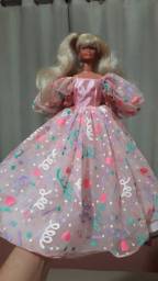 Título do anúncio: Barbie Feliz aniversario estrela conservada 1991. 