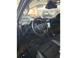 https://img.olx.com.br/thumbs256x256/92/921632200335026.jpg
