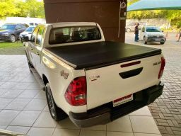https://img.olx.com.br/thumbs256x256/92/921697434811557.jpg