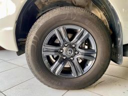 https://img.olx.com.br/thumbs256x256/92/922666794133652.jpg