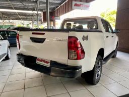 https://img.olx.com.br/thumbs256x256/92/922683199276996.jpg