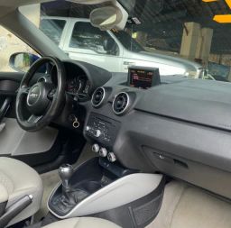 https://img.olx.com.br/thumbs256x256/92/923487107624419.jpg