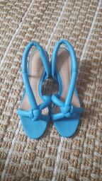 https://img.olx.com.br/thumbs256x256/92/923532593533370.jpg