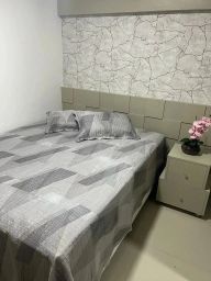 https://img.olx.com.br/thumbs256x256/92/923557282010824.jpg