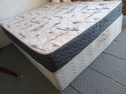 https://img.olx.com.br/thumbs256x256/92/924522520779670.jpg