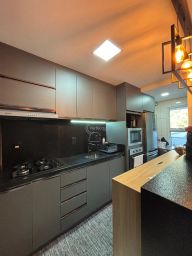 https://img.olx.com.br/thumbs256x256/92/924554640060497.jpg