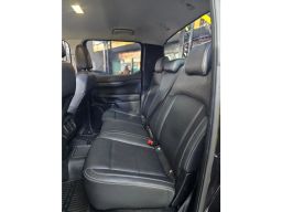https://img.olx.com.br/thumbs256x256/92/925655441632335.jpg