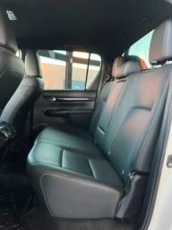 https://img.olx.com.br/thumbs256x256/92/926632549638138.jpg