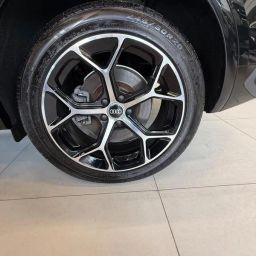 https://img.olx.com.br/thumbs256x256/92/927653429942337.jpg