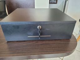 https://img.olx.com.br/thumbs256x256/92/929425954013627.jpg