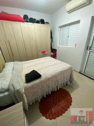 https://img.olx.com.br/thumbs256x256/92/929658545215889.jpg