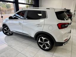 https://img.olx.com.br/thumbs256x256/92/929677795052892.jpg