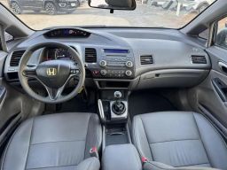 https://img.olx.com.br/thumbs256x256/92/929685307867664.jpg