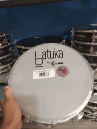 https://img.olx.com.br/thumbs256x256/93/930493689705021.jpg