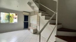 https://img.olx.com.br/thumbs256x256/93/930568636072708.jpg