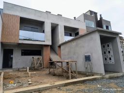 https://img.olx.com.br/thumbs256x256/93/931572409462893.jpg