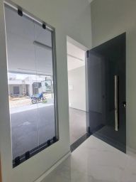 https://img.olx.com.br/thumbs256x256/93/931594403813931.jpg
