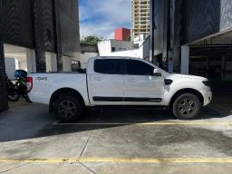 https://img.olx.com.br/thumbs256x256/93/931629064694274.jpg