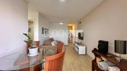 https://img.olx.com.br/thumbs256x256/93/932405411099708.jpg