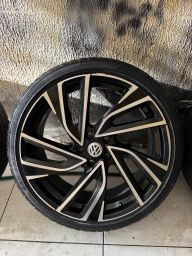 https://img.olx.com.br/thumbs256x256/93/932616743329223.jpg